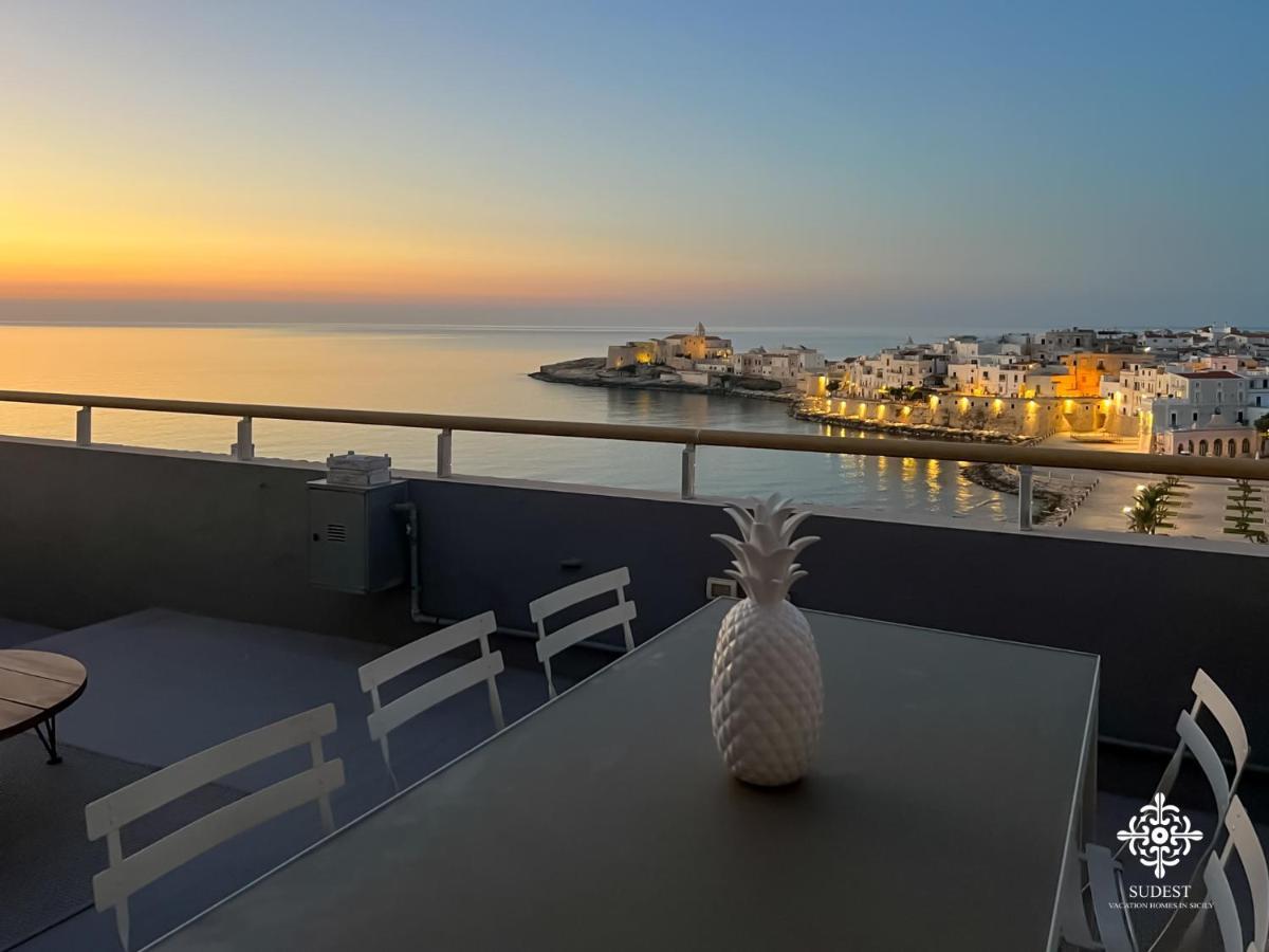 Infinito - Attico Sul Mare Apartment Весте Екстериор снимка