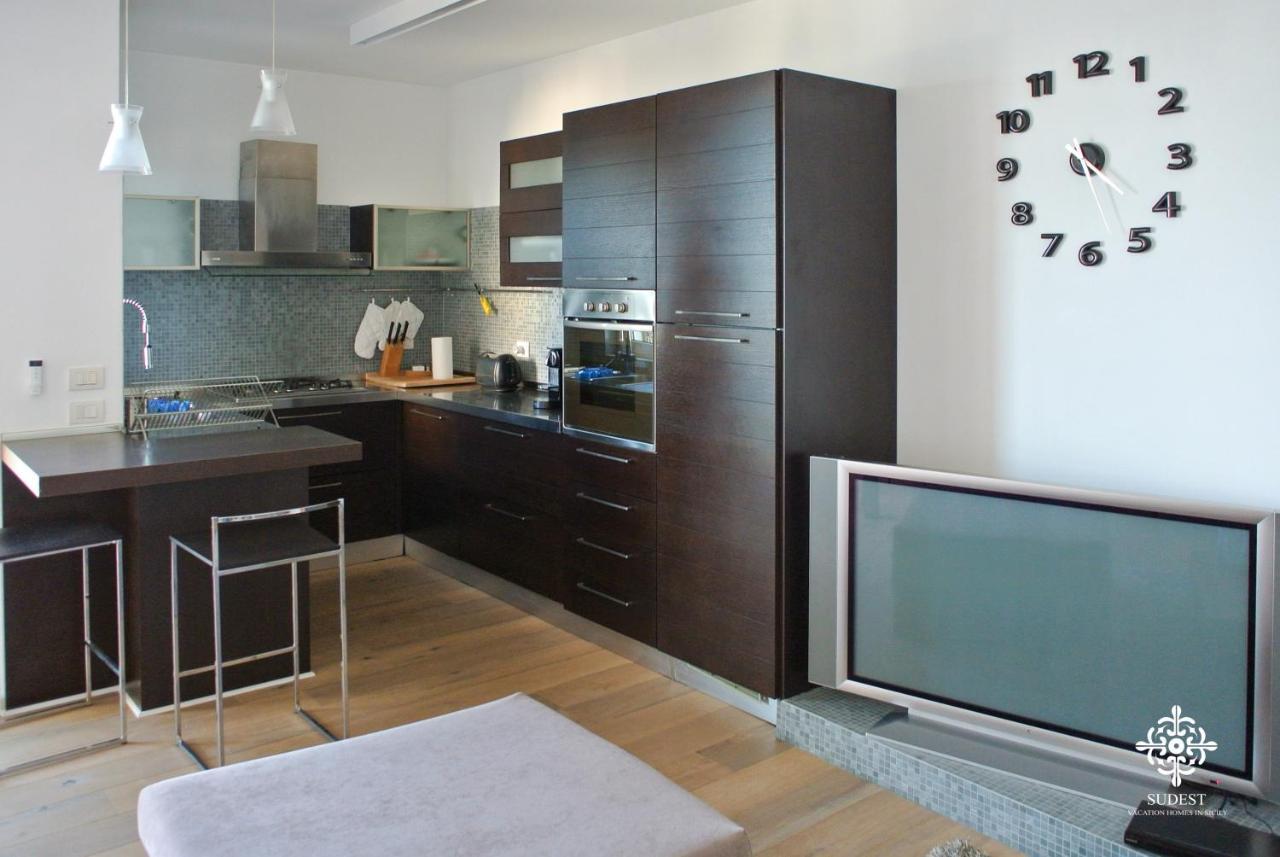 Infinito - Attico Sul Mare Apartment Весте Екстериор снимка
