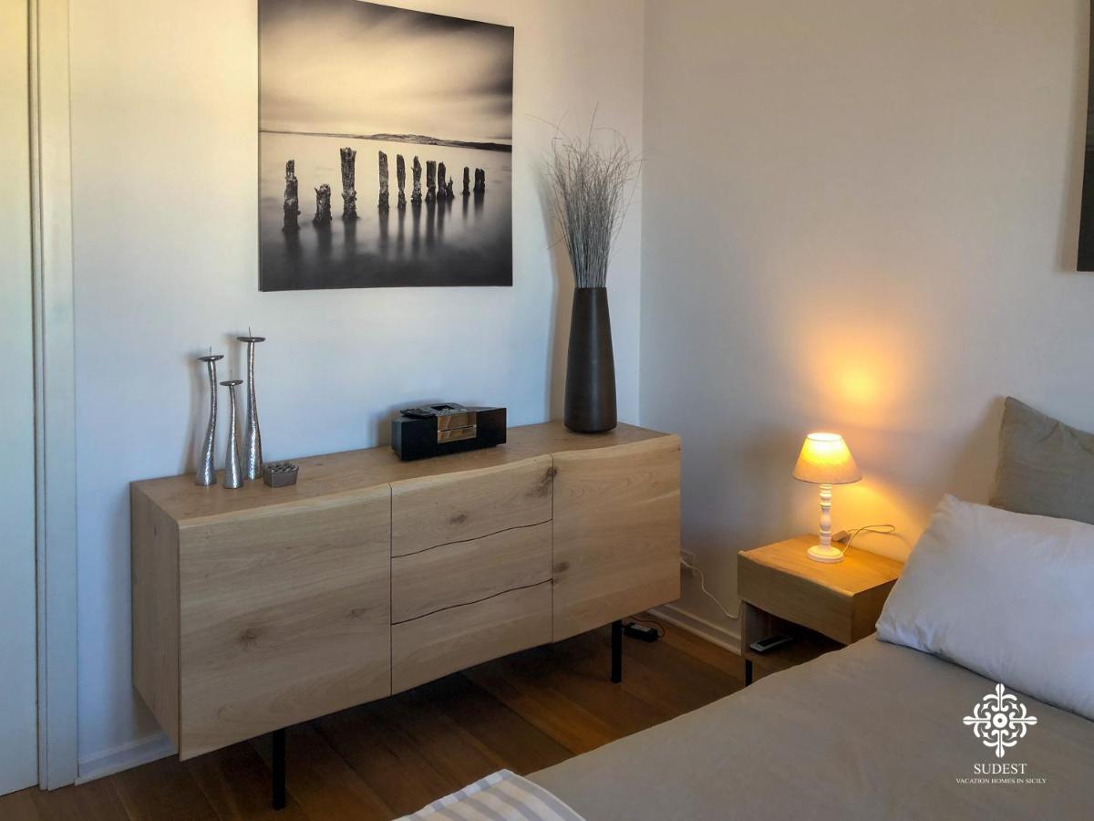 Infinito - Attico Sul Mare Apartment Весте Екстериор снимка