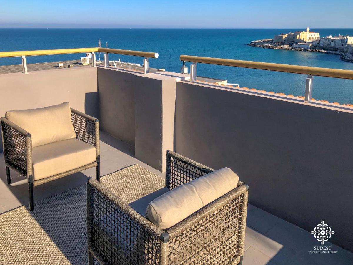 Infinito - Attico Sul Mare Apartment Весте Екстериор снимка