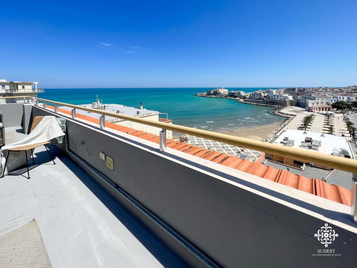 Infinito - Attico Sul Mare Apartment Весте Екстериор снимка